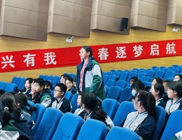 李广鑫主任为初一年级举办孙子文化专题讲座